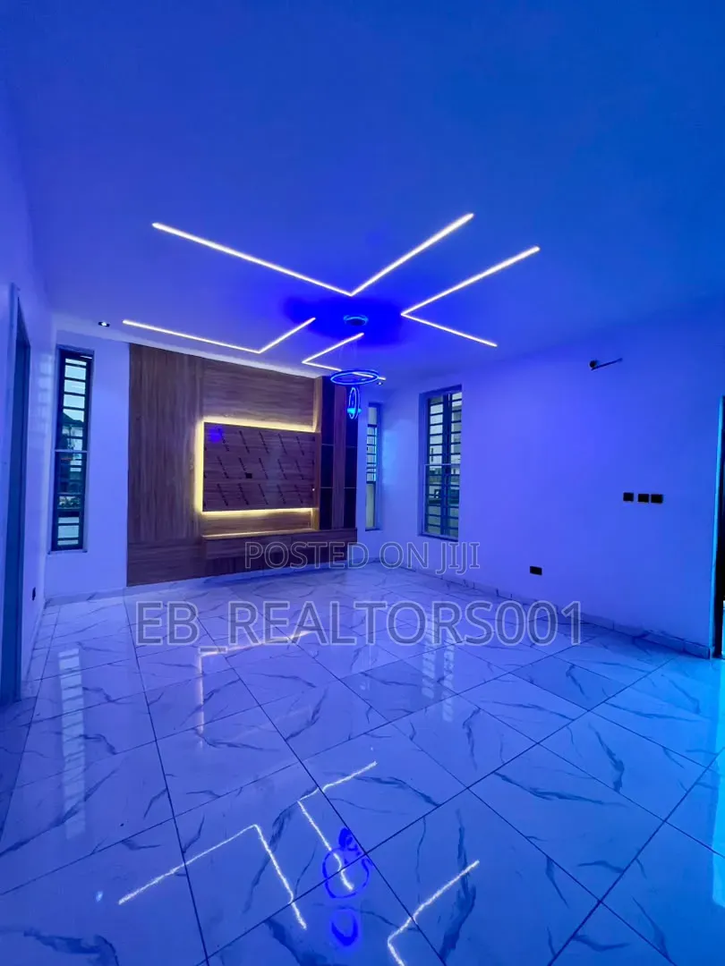 4bdrm Duplex in Secured Estate, Ikota for sale