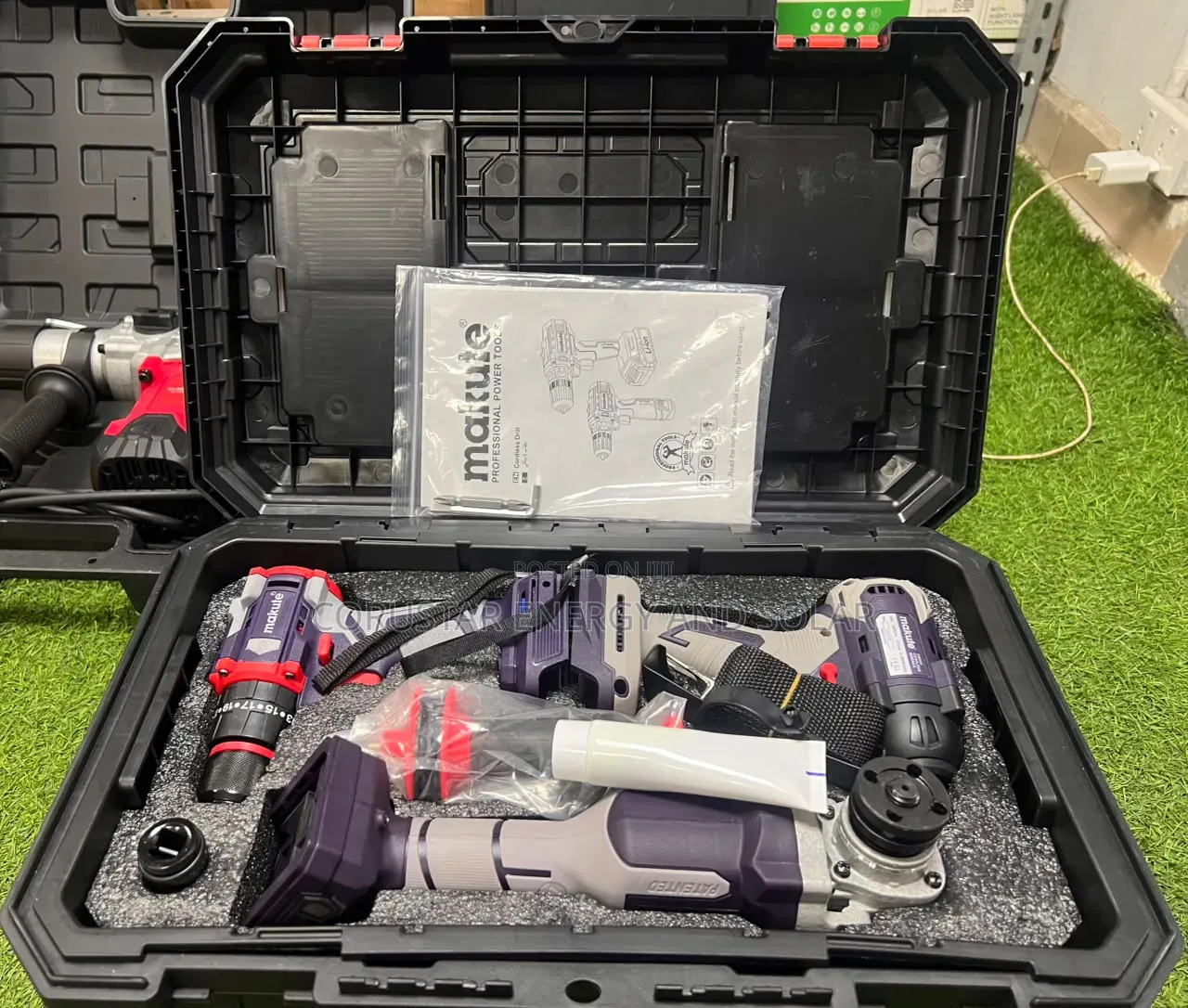 Cordless Professional Toolset 20V - Makute