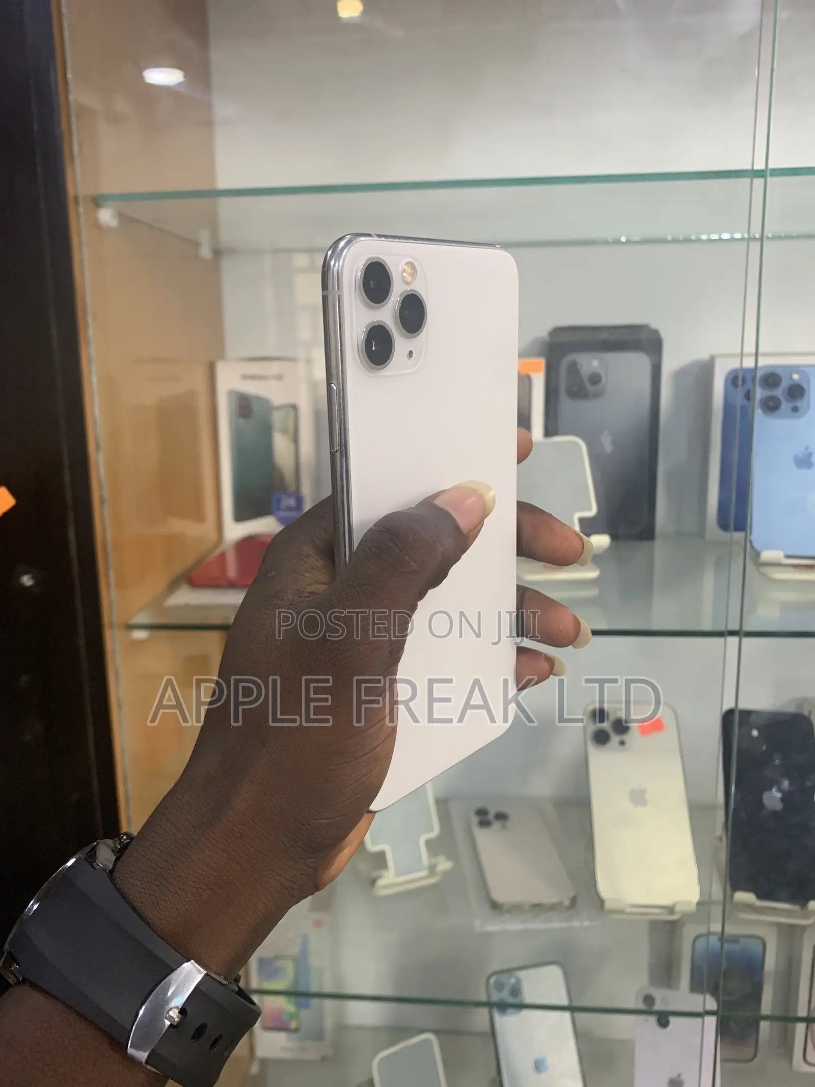 Apple iPhone 11 Pro Max 64 GB White