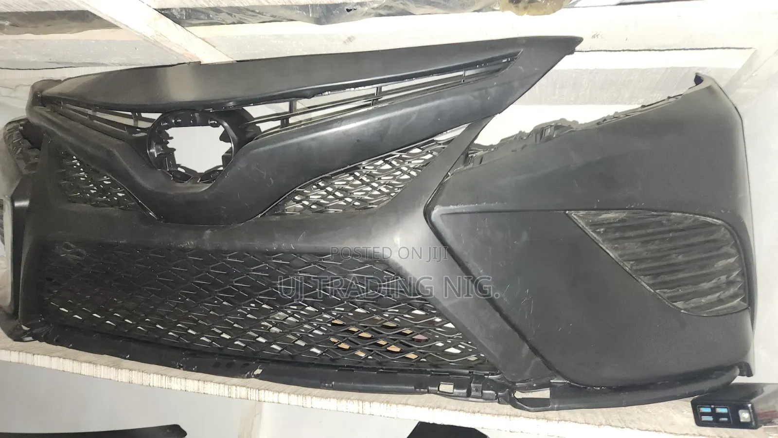 Complete Front Bumper Camry 018 SE