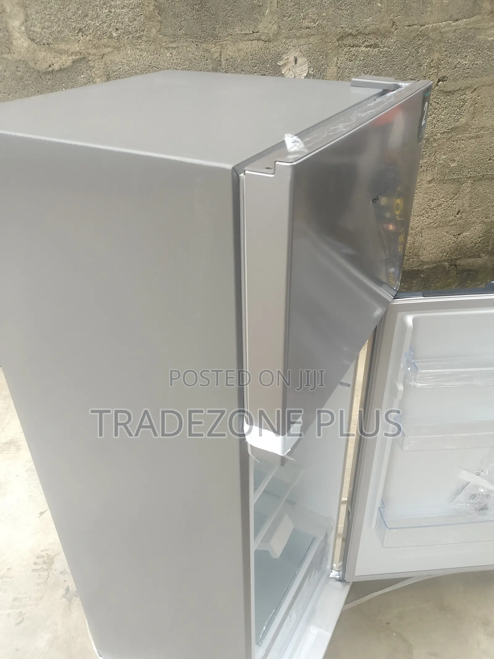 205L Hisense Refrigerator – Spacious Food Storage