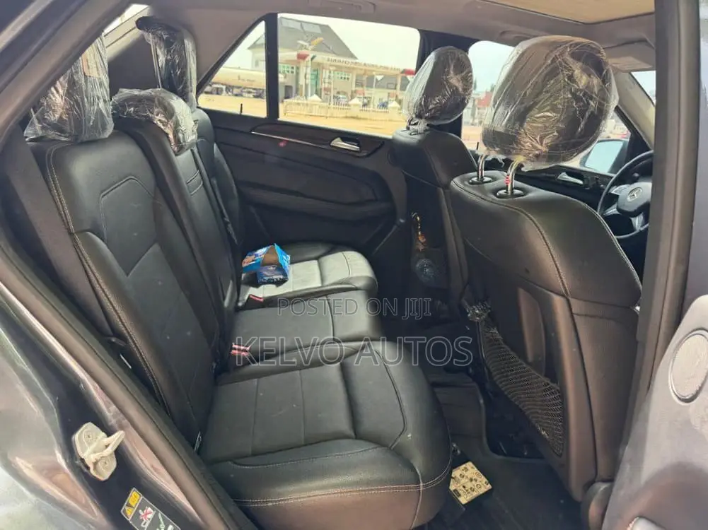 Mercedes-Benz M Class ML350 4MATIC 4dr SUV AWD (3.5L 6cyl 7A) 2014 Blue