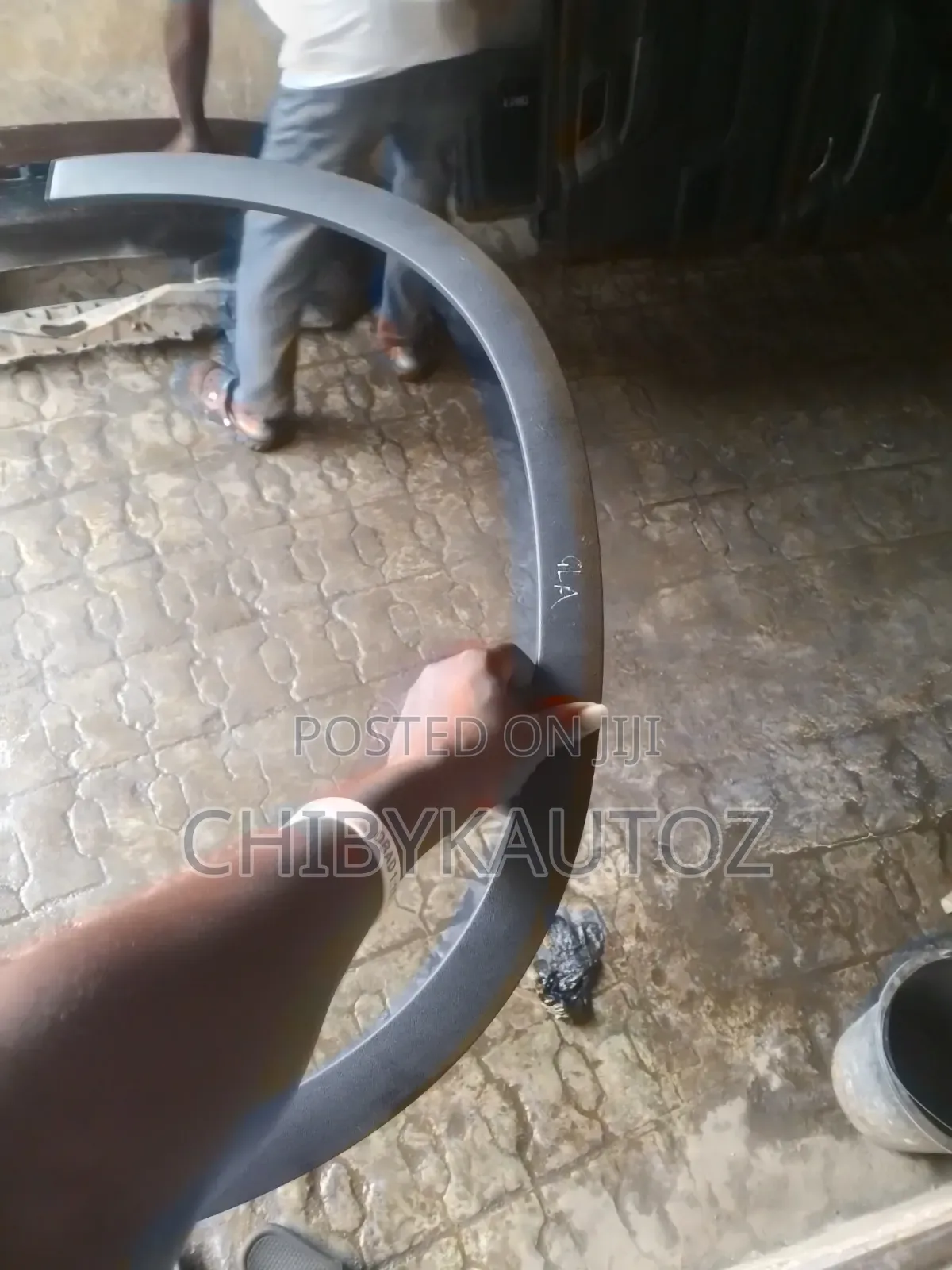 Fender Chrome for GLA 2015 Front Left