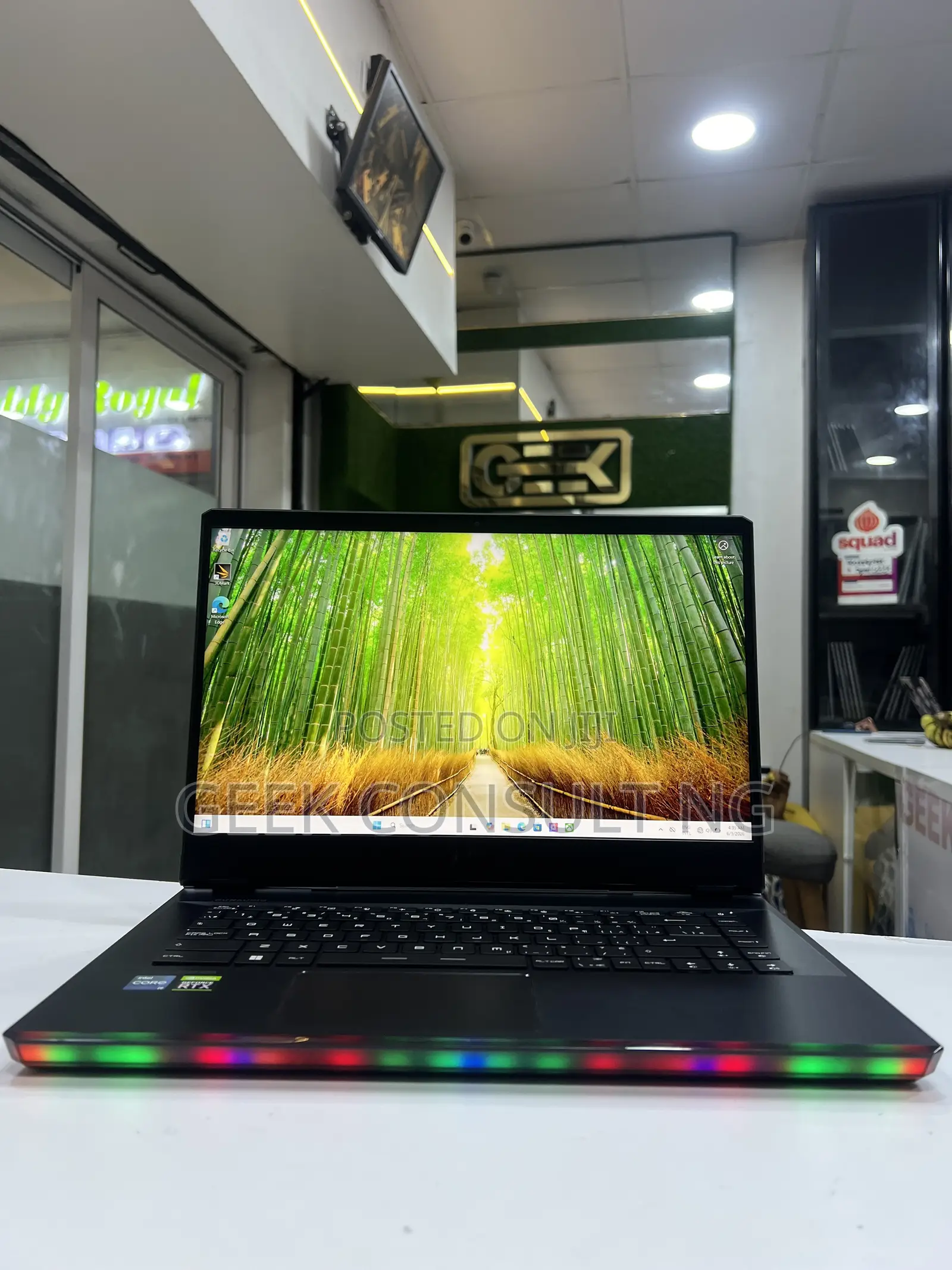 Laptop MSI GE66 Raider 16GB Intel Core i9 SSD 1T