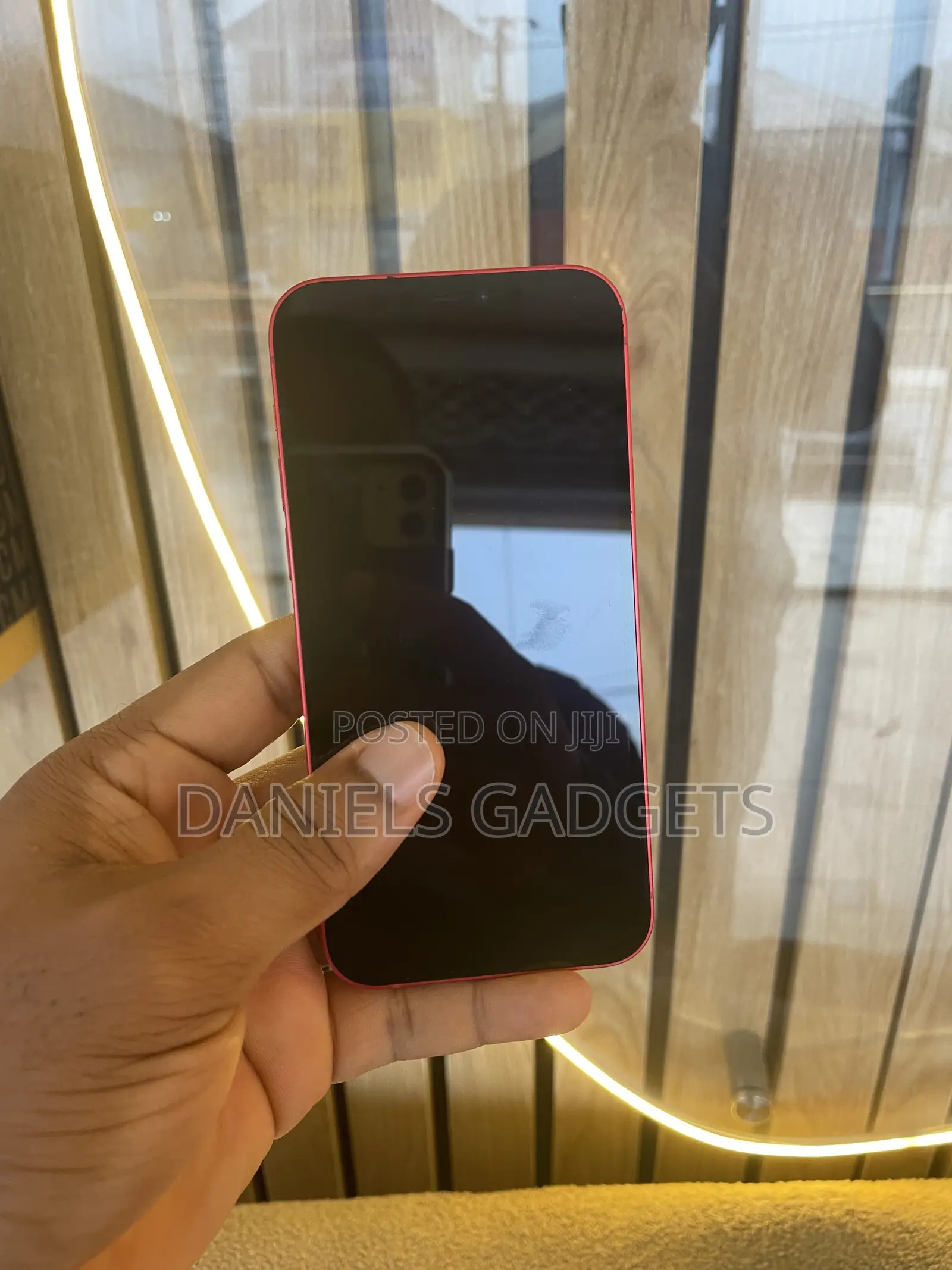 Apple iPhone 12 64 GB Red