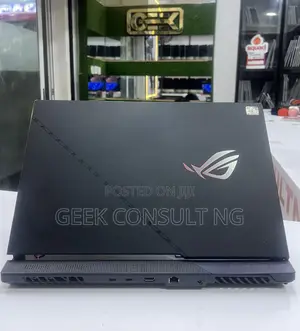 Laptop Asus ROG Strix SCAR 17 32GB Intel Core i9 SSD 1T