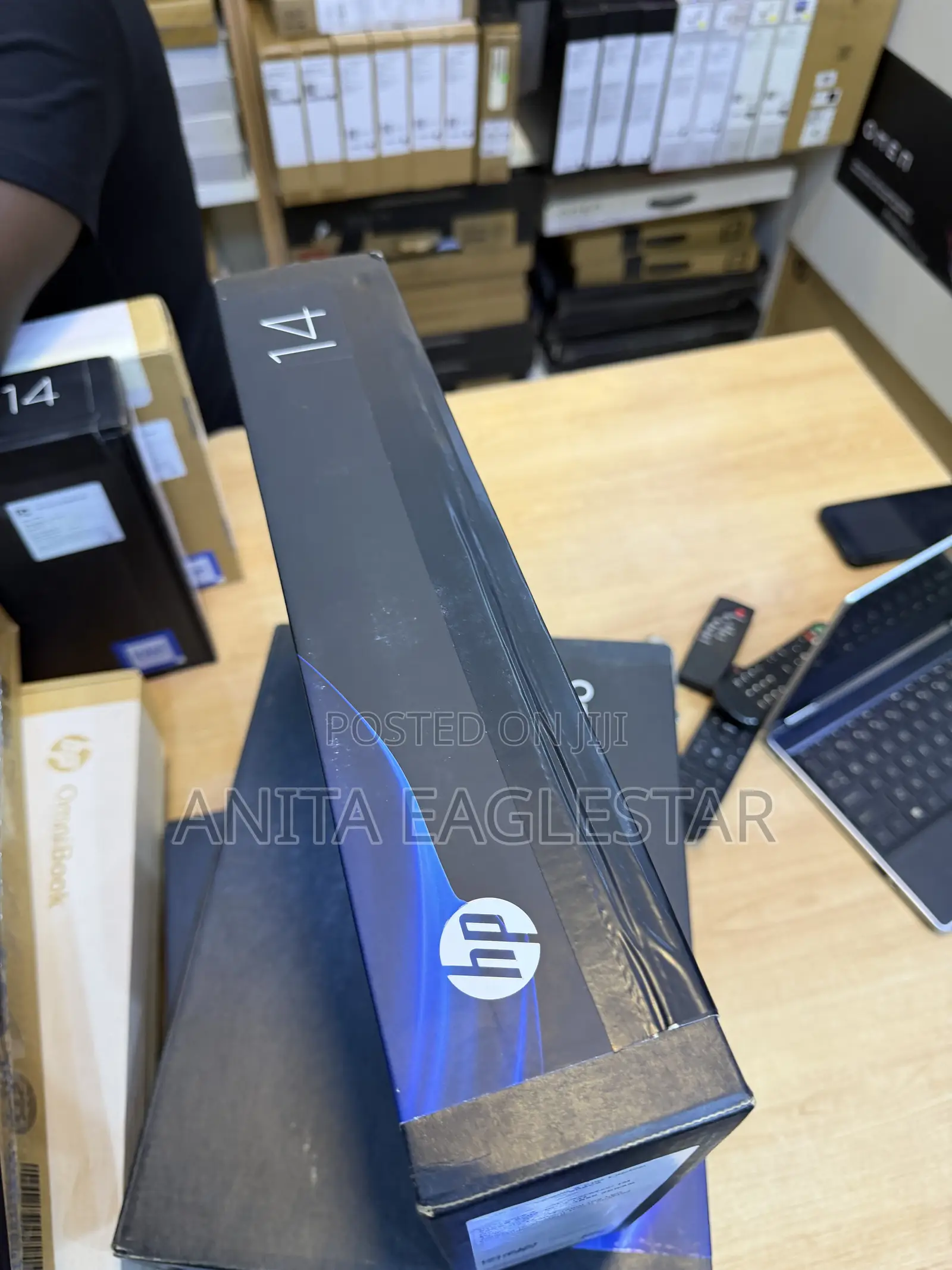 New Laptop HP OmniBook 5 14" 16GB Intel Core 5 SSD 512GB