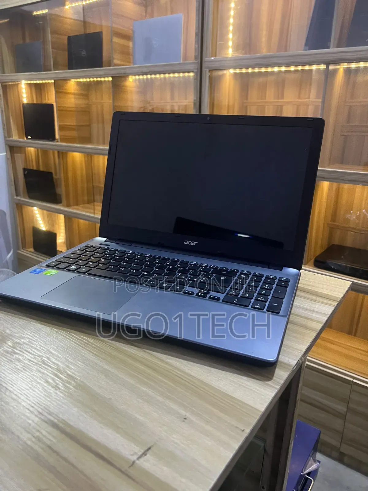 Laptop Acer Aspire E5-571G 8GB Intel Core i5 HDD 500GB