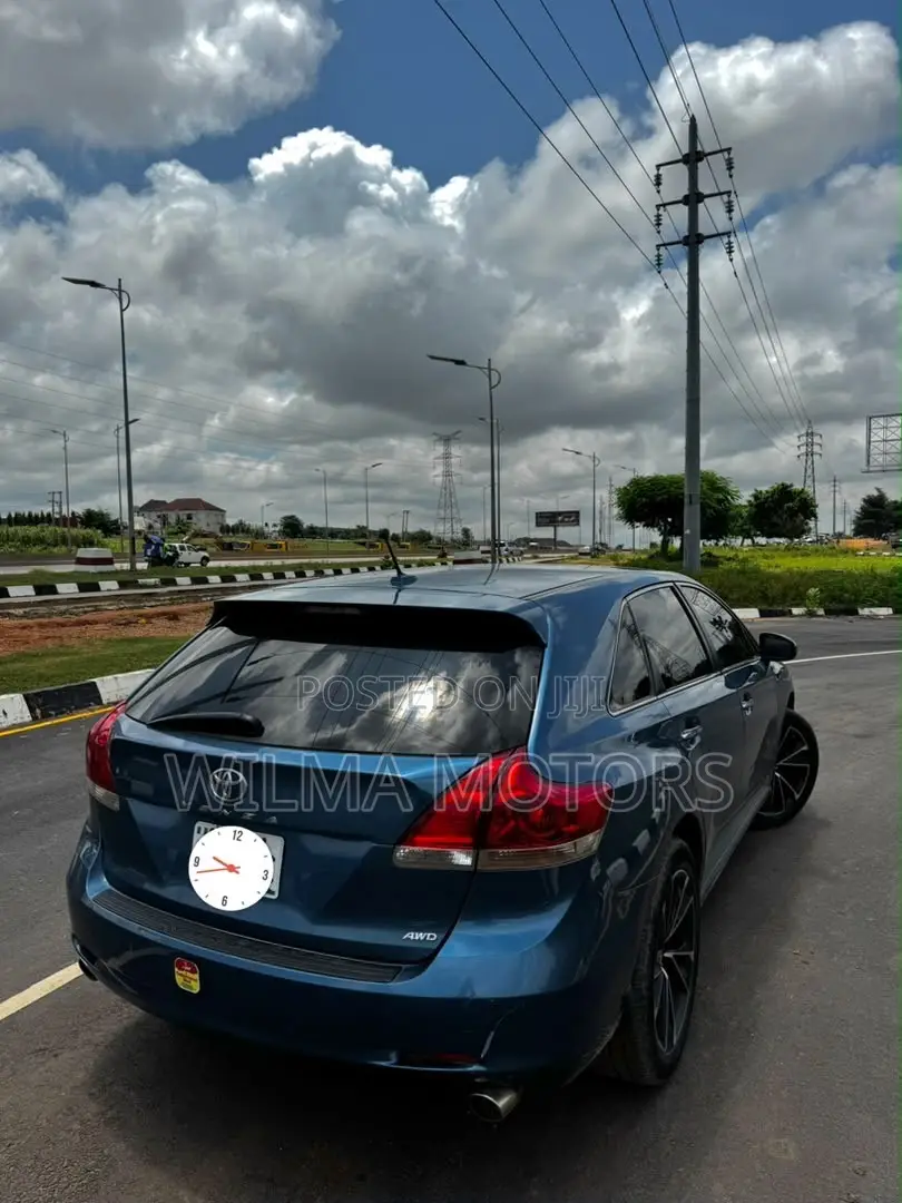 Toyota Venza V6 AWD 2010 Blue