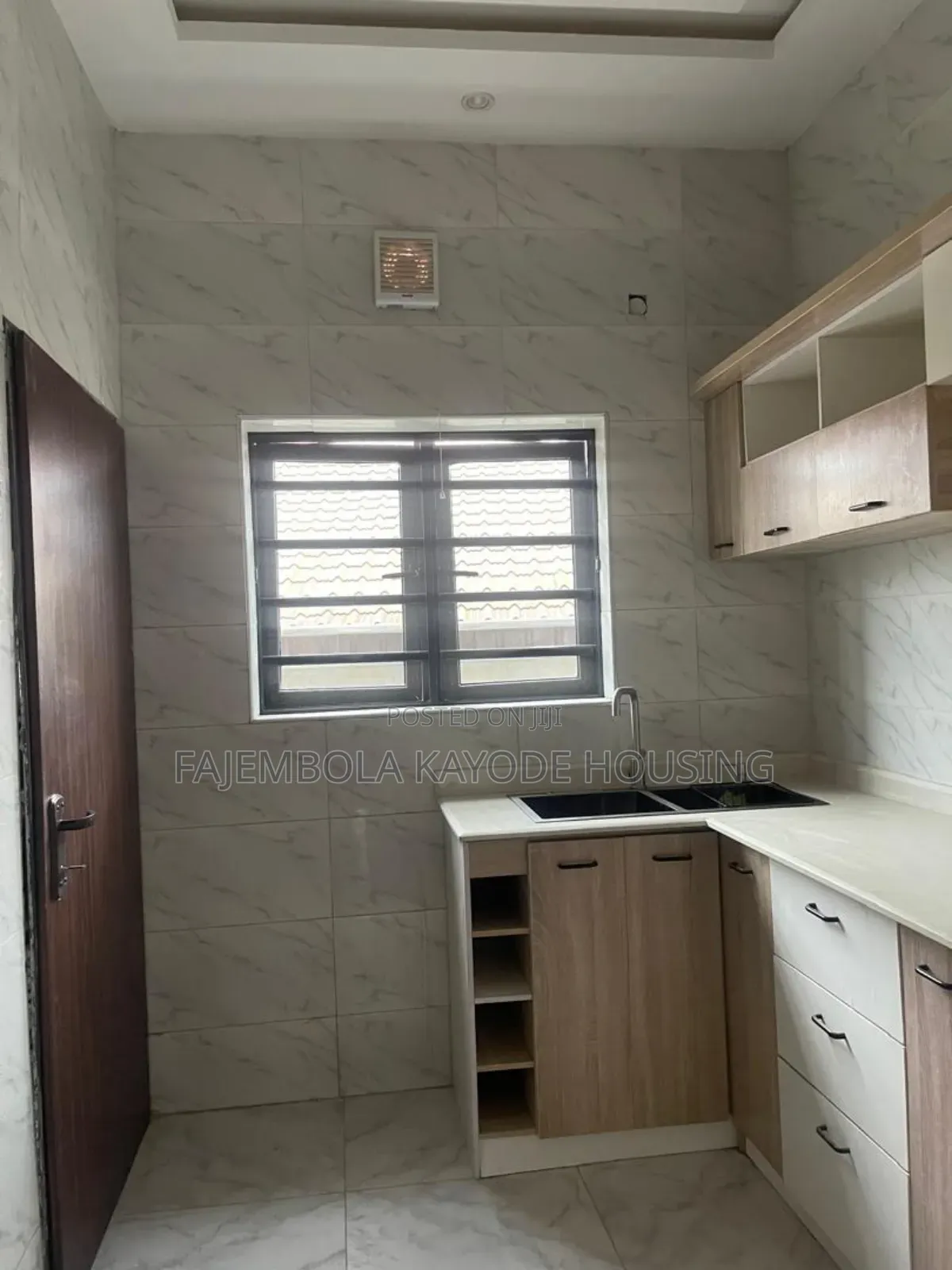 2bdrm Block of Flats in Olusoji Close, Oluyole Estate for rent