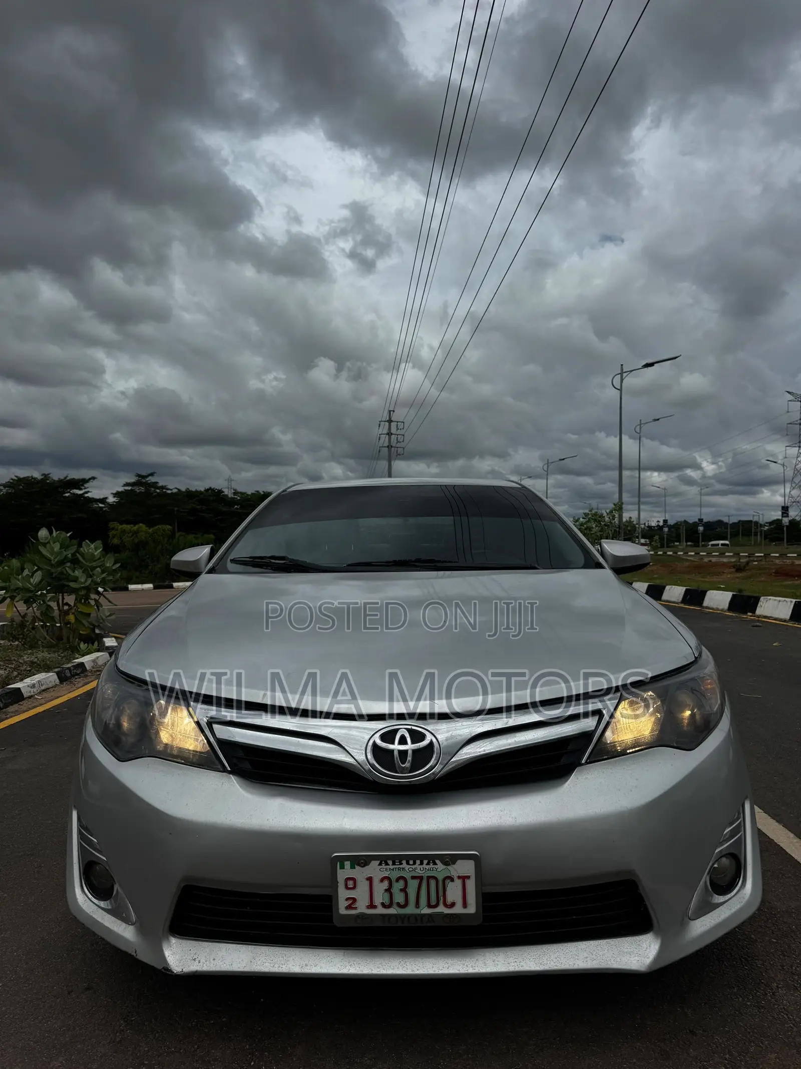 Toyota Camry LE 4dr Sedan (2.5L 4cyl 6A) 2013 Silver