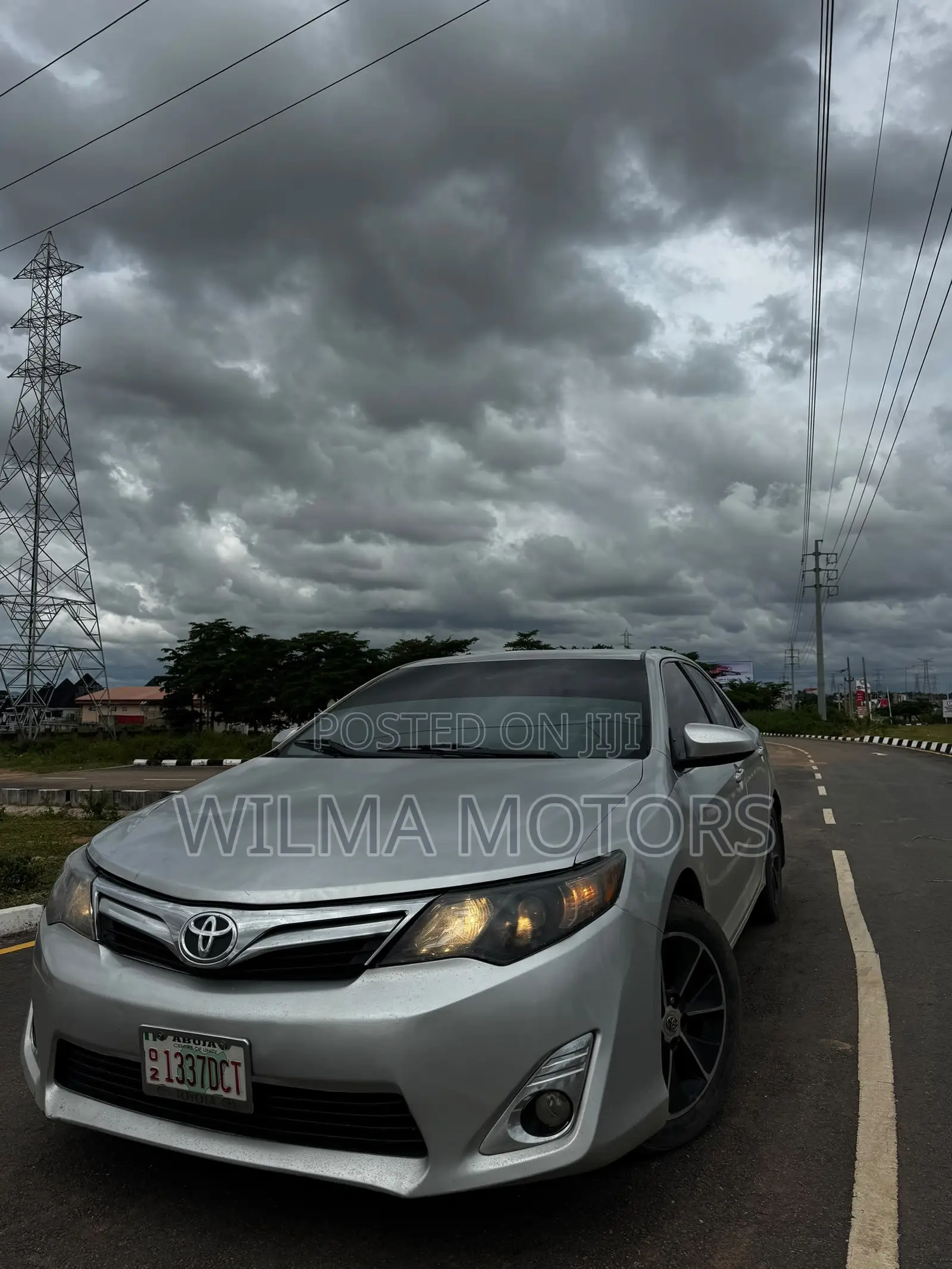 Toyota Camry LE 4dr Sedan (2.5L 4cyl 6A) 2013 Silver
