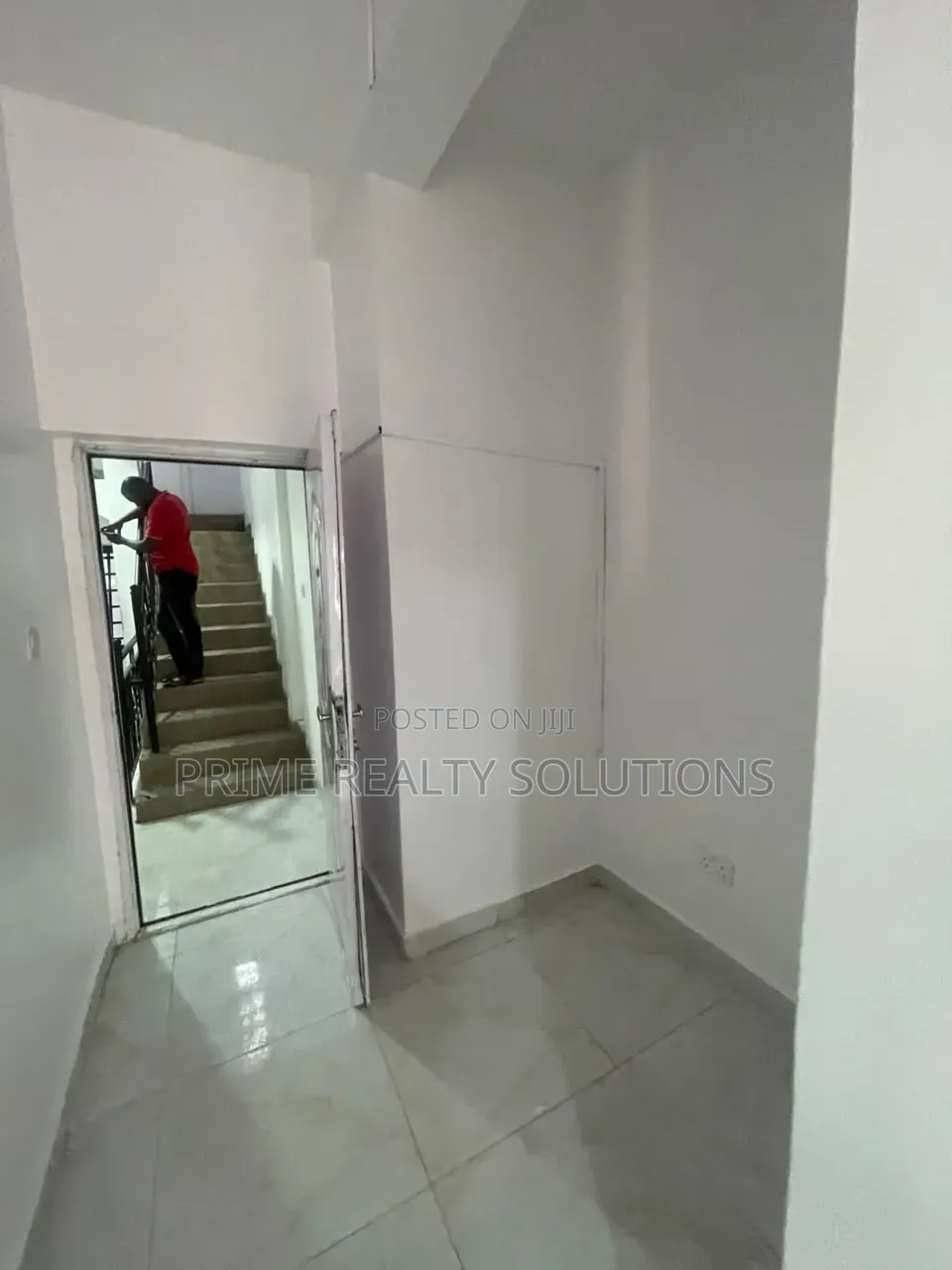 Mini Flat in Osapa london for rent