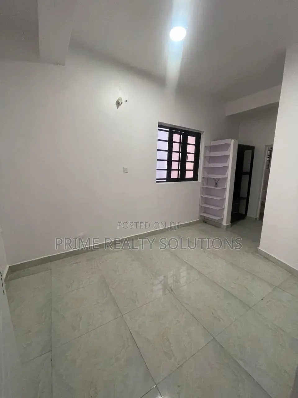 Mini Flat in Osapa london for rent