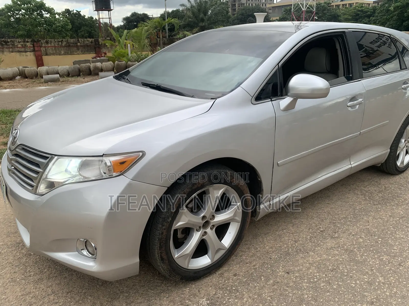 Toyota Venza AWD 2010 Silver