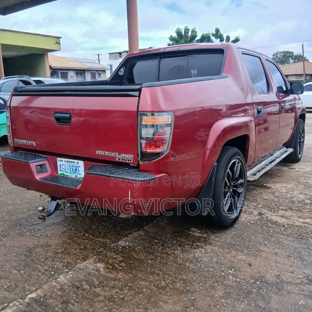 Honda Ridgeline RTL 2006 Red