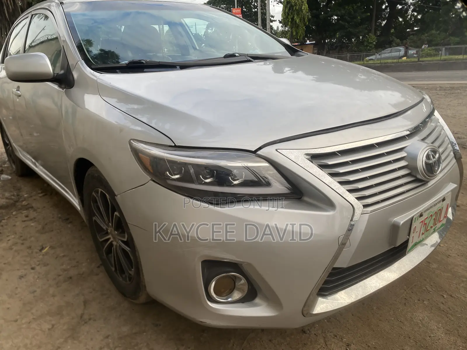 Toyota Corolla LE 4dr Sedan (1.8L 4cyl 4A) 2010 Silver