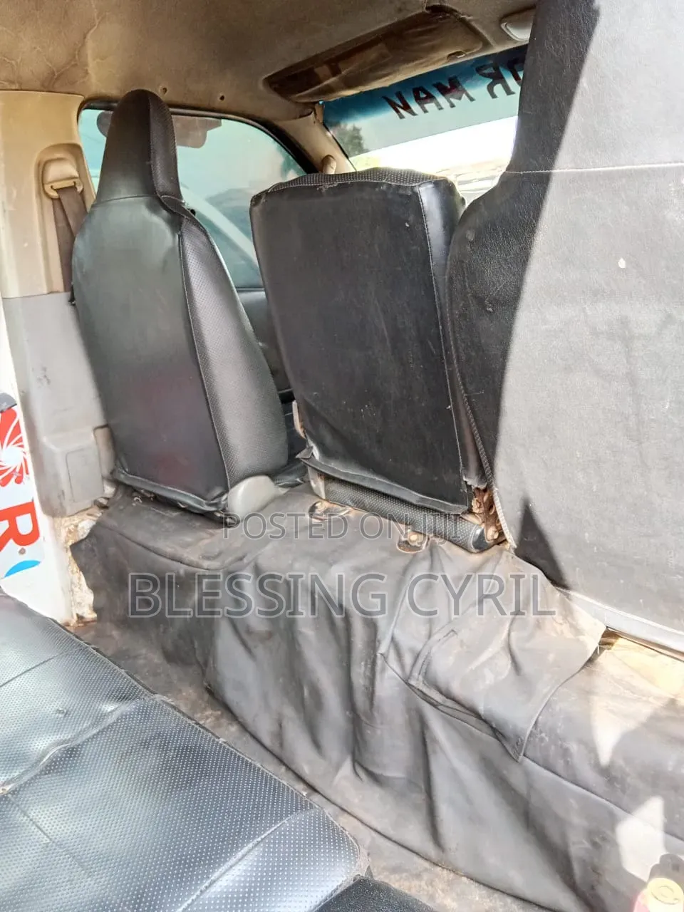Toyota HiAce 2013 White