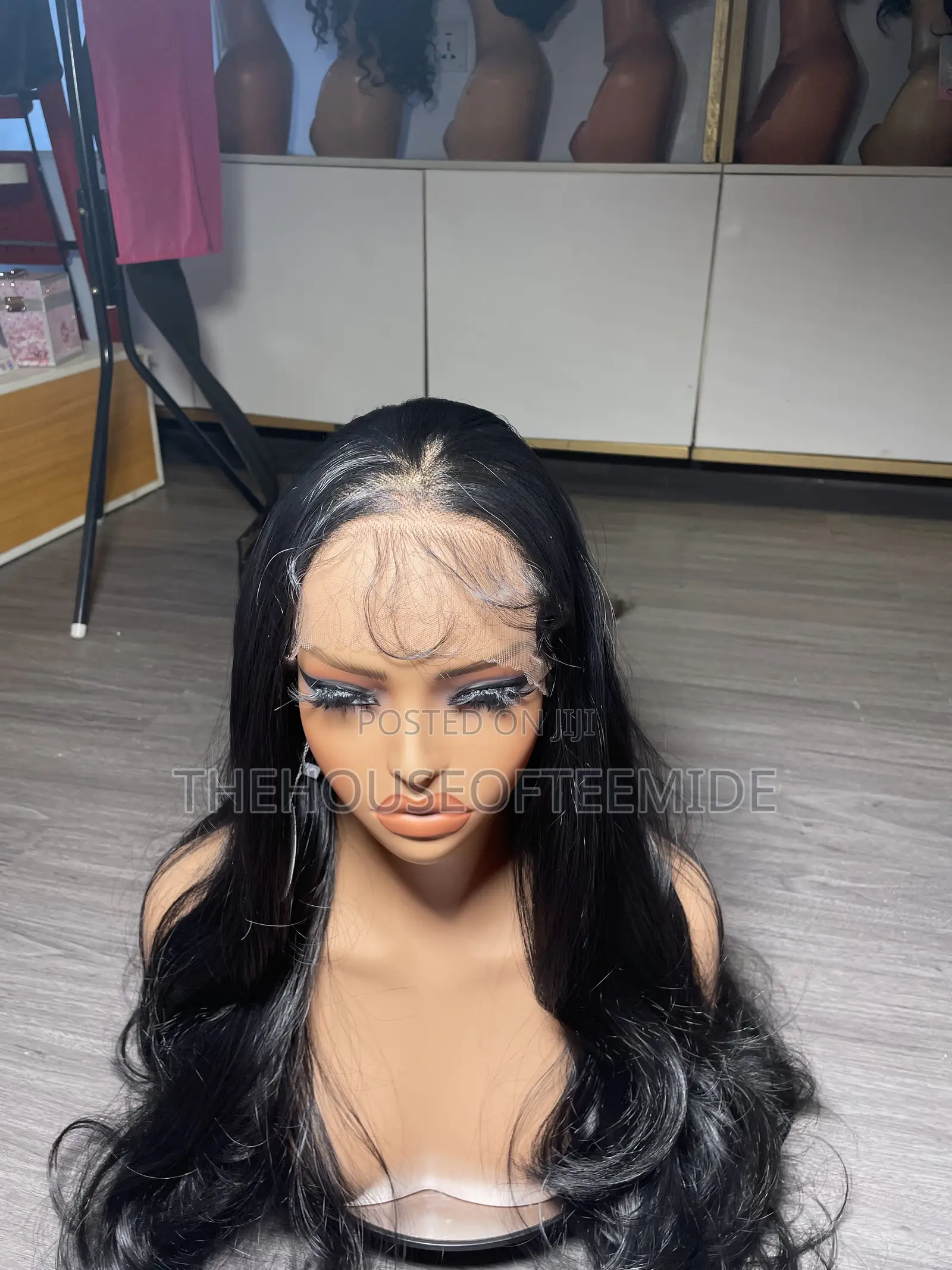 Full Frontal Fitura Wig