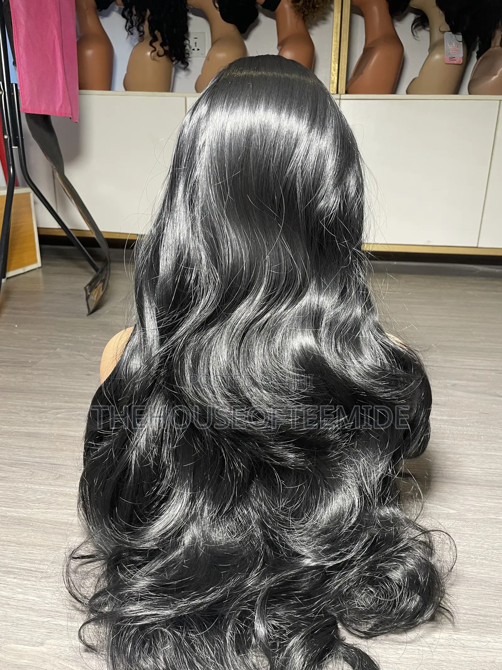 Full Frontal Fitura Wig