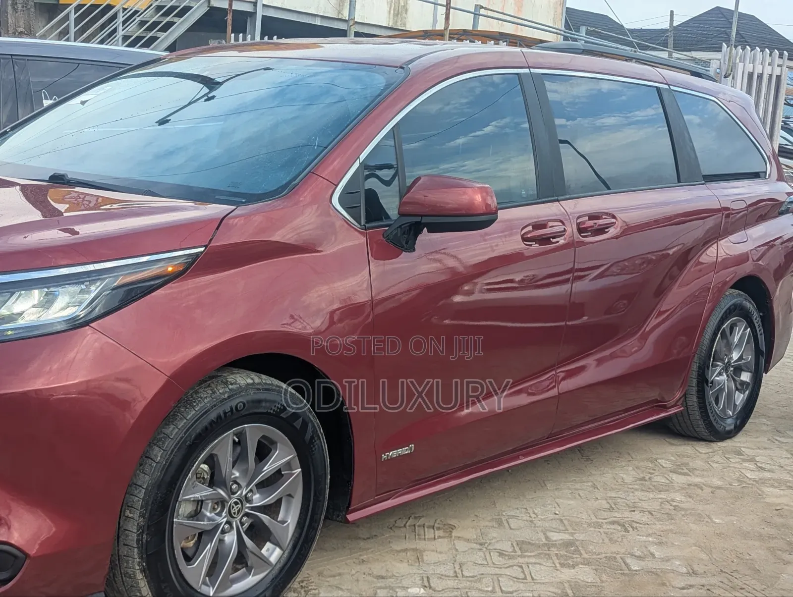 Toyota Sienna LE 8-Passenger 2021 Burgundy