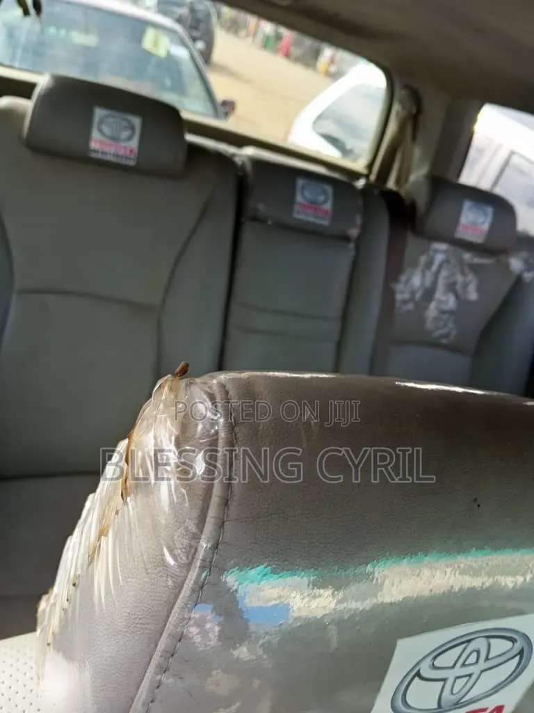 Toyota Highlander 2005 Gold