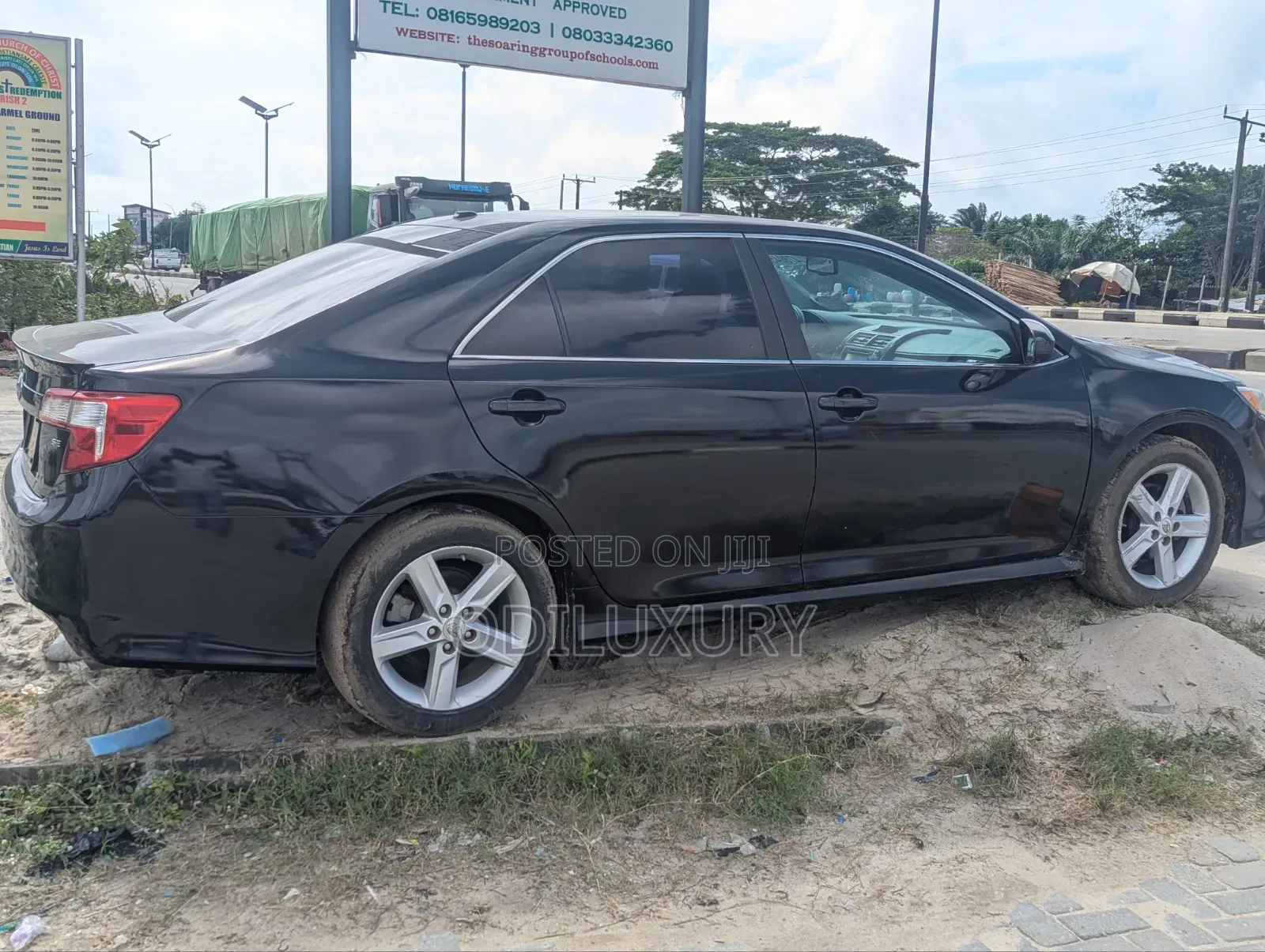 Toyota Camry SE 4dr Sedan (2.5L 4cyl 6A) 2013 Black