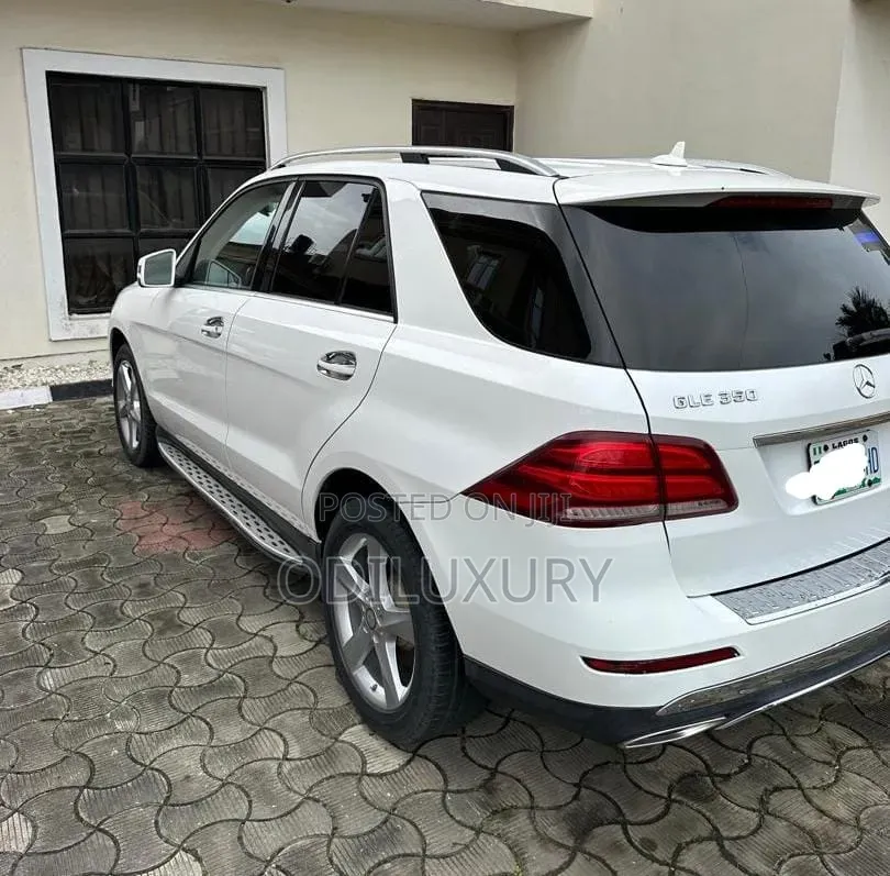 Mercedes-Benz GLE-Class GLE 350d 4MATIC 2016 White