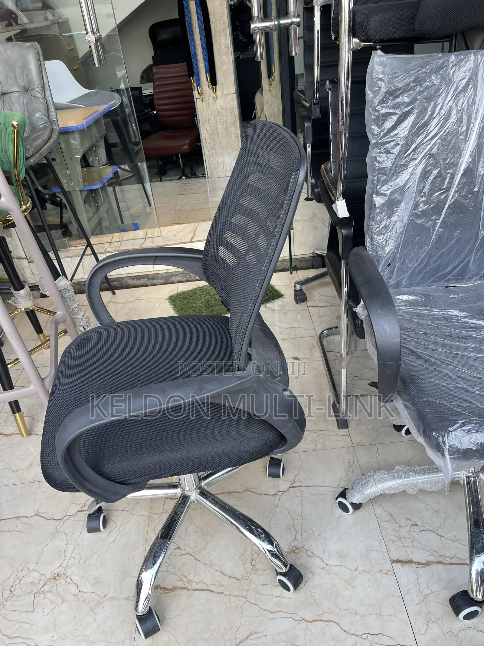 Office Swivel Chair/Low Back/Foreign Office Swivel Chair