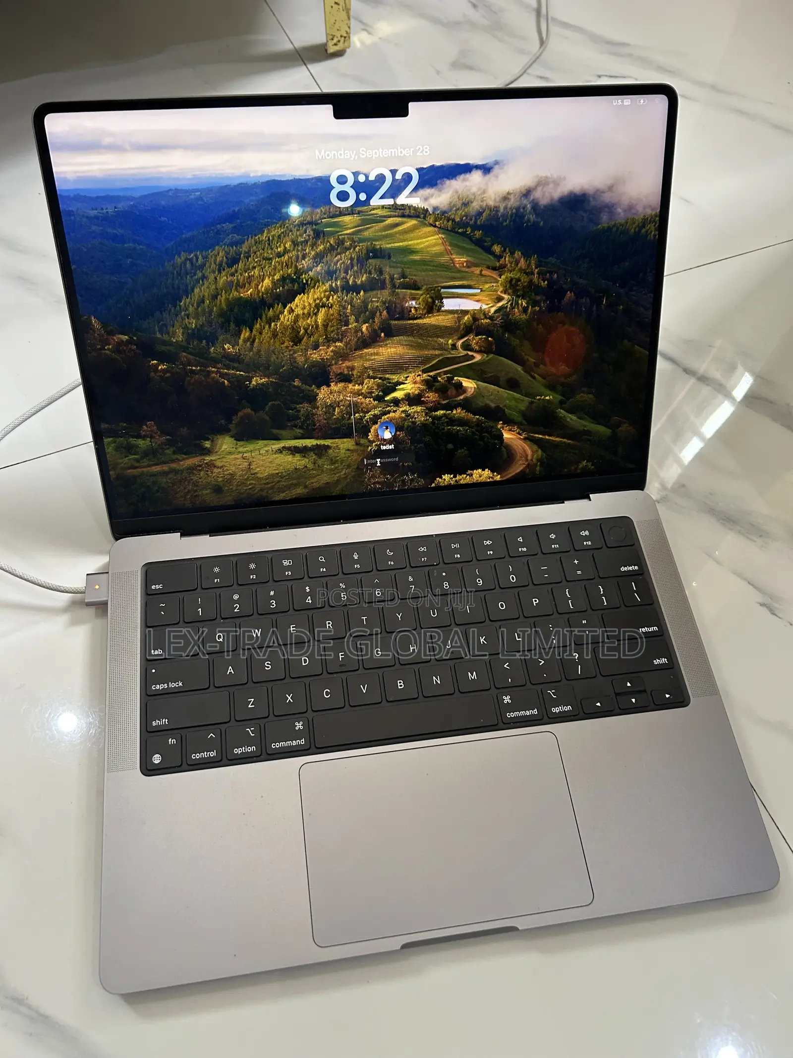 Laptop Apple MacBook Pro 2023 M3 Pro 8GB Apple M3 Pro SSD 512GB