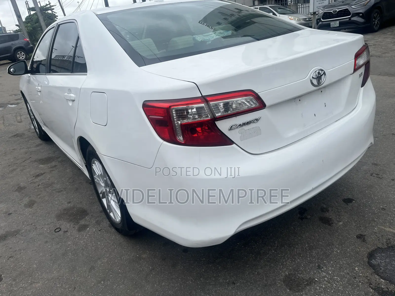 Toyota Camry L 4dr Sedan (2.5L 4cyl 6A) 2012 White