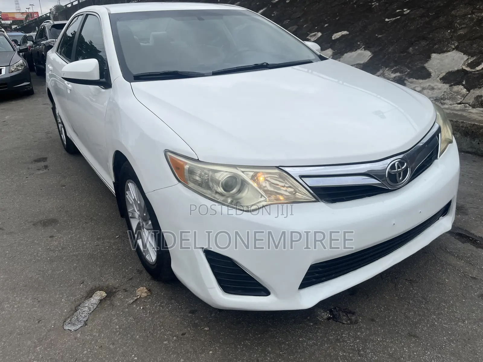 Toyota Camry L 4dr Sedan (2.5L 4cyl 6A) 2012 White