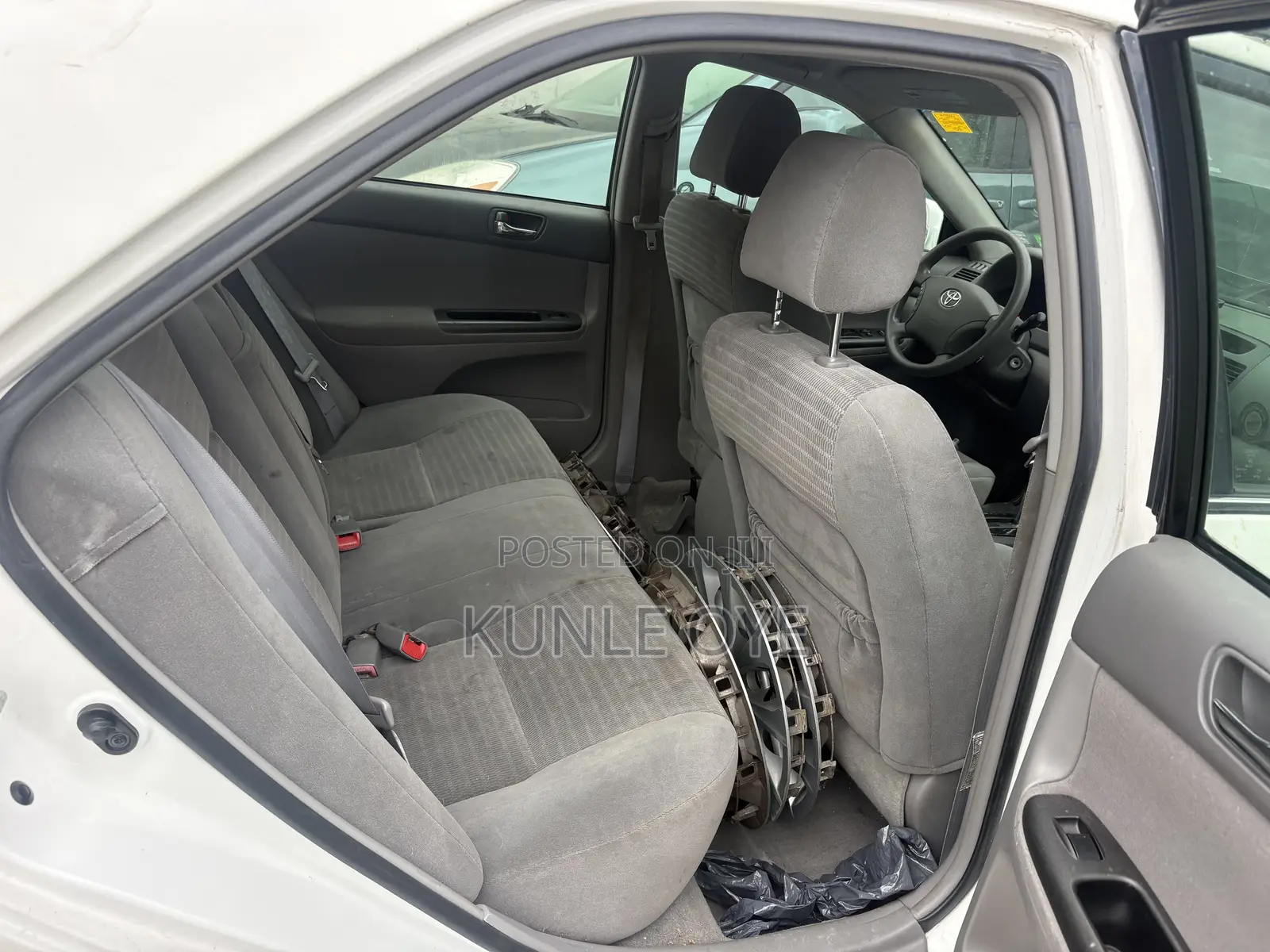 Toyota Camry LE 4dr Sedan (2.4L 4cyl 5A) 2006 White