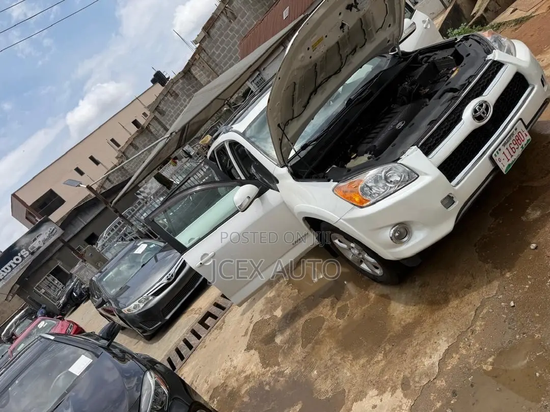 Toyota RAV4 3.5 Limited 2011 Gray