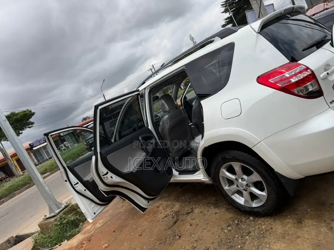 Toyota RAV4 3.5 Limited 2011 Gray