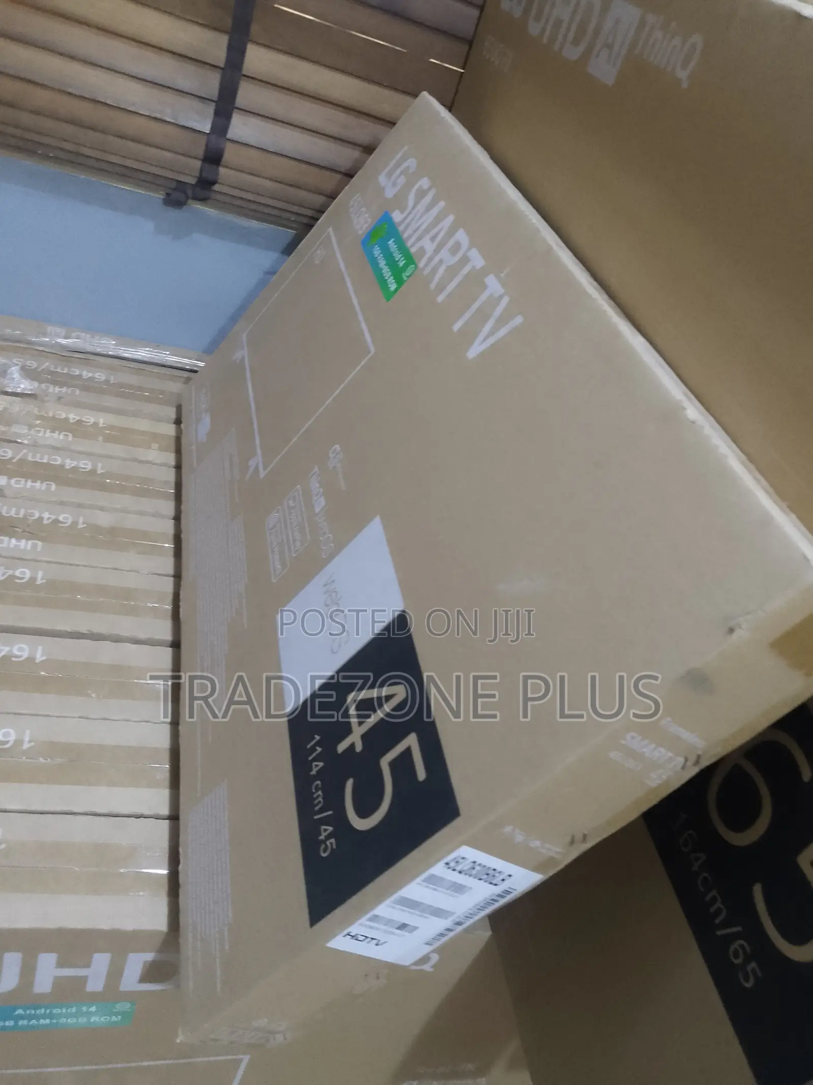 LG 45-Inch UHD Smart TV – Home Cinema