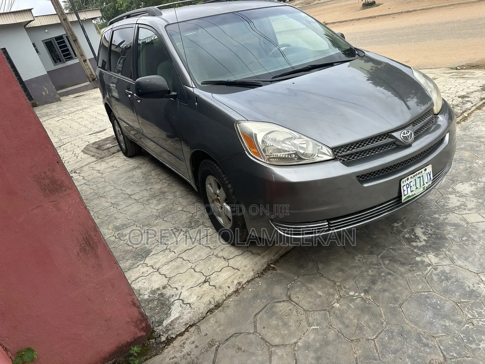 Toyota Sienna LE AWD 2005 Gray