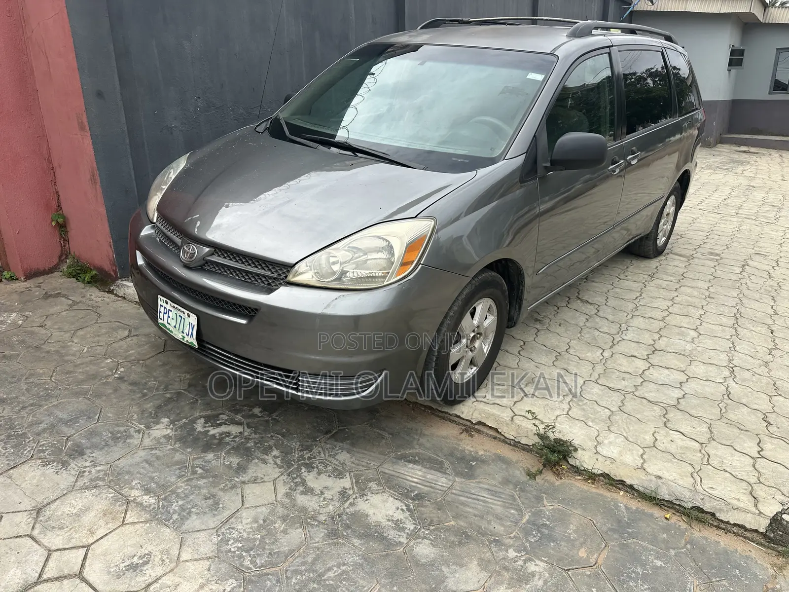 Toyota Sienna LE AWD 2005 Gray