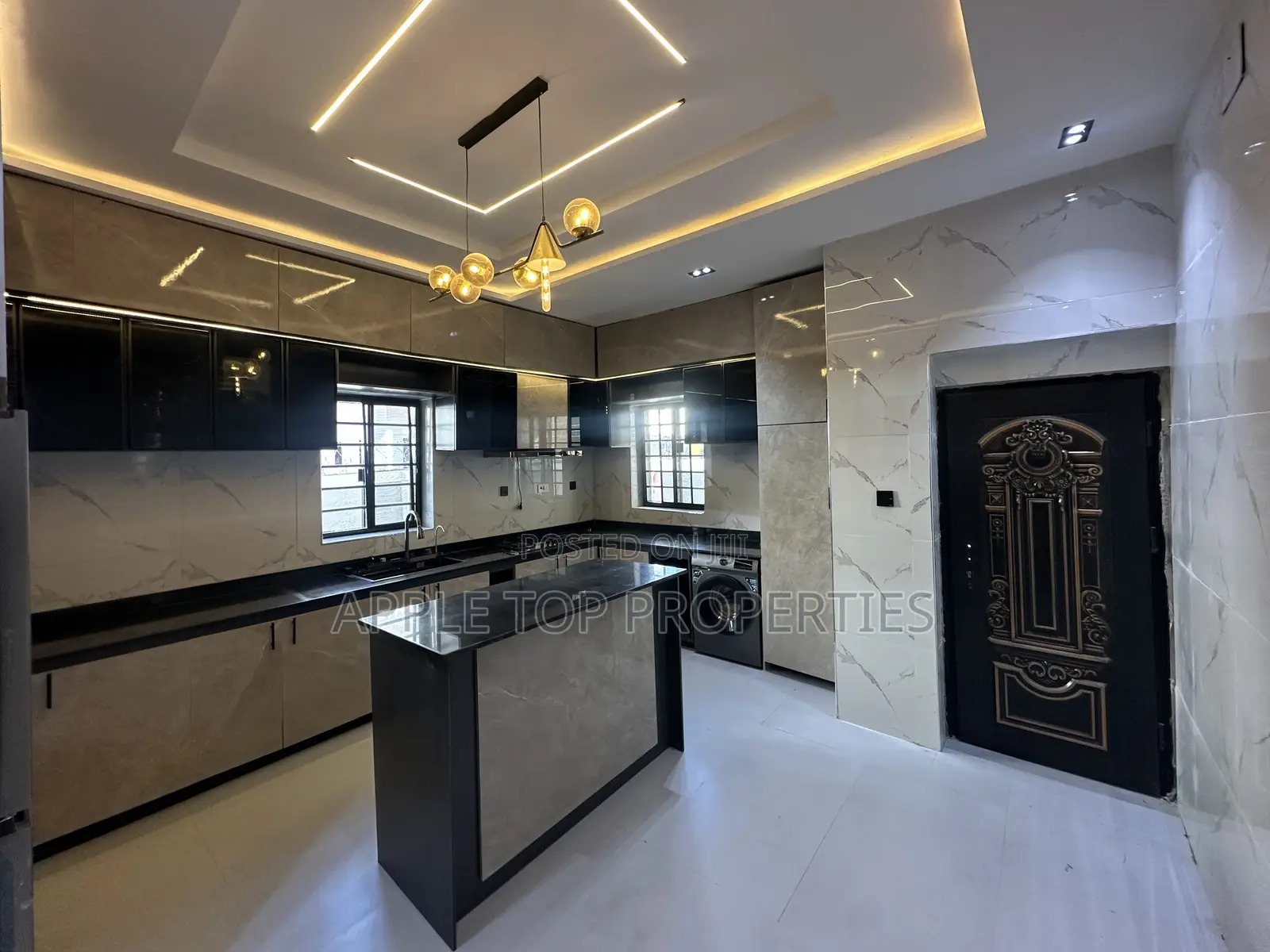 5bdrm Duplex in Enugu for sale