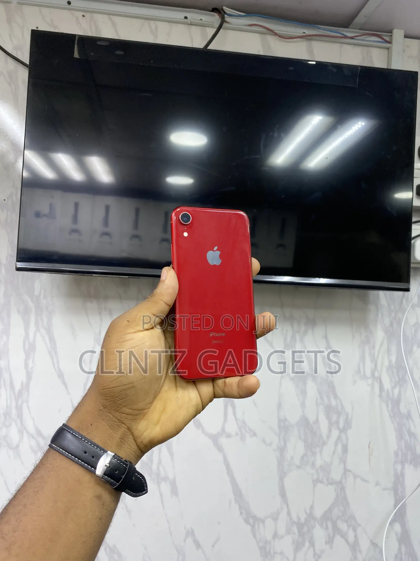 Apple iPhone XR 64 GB Red