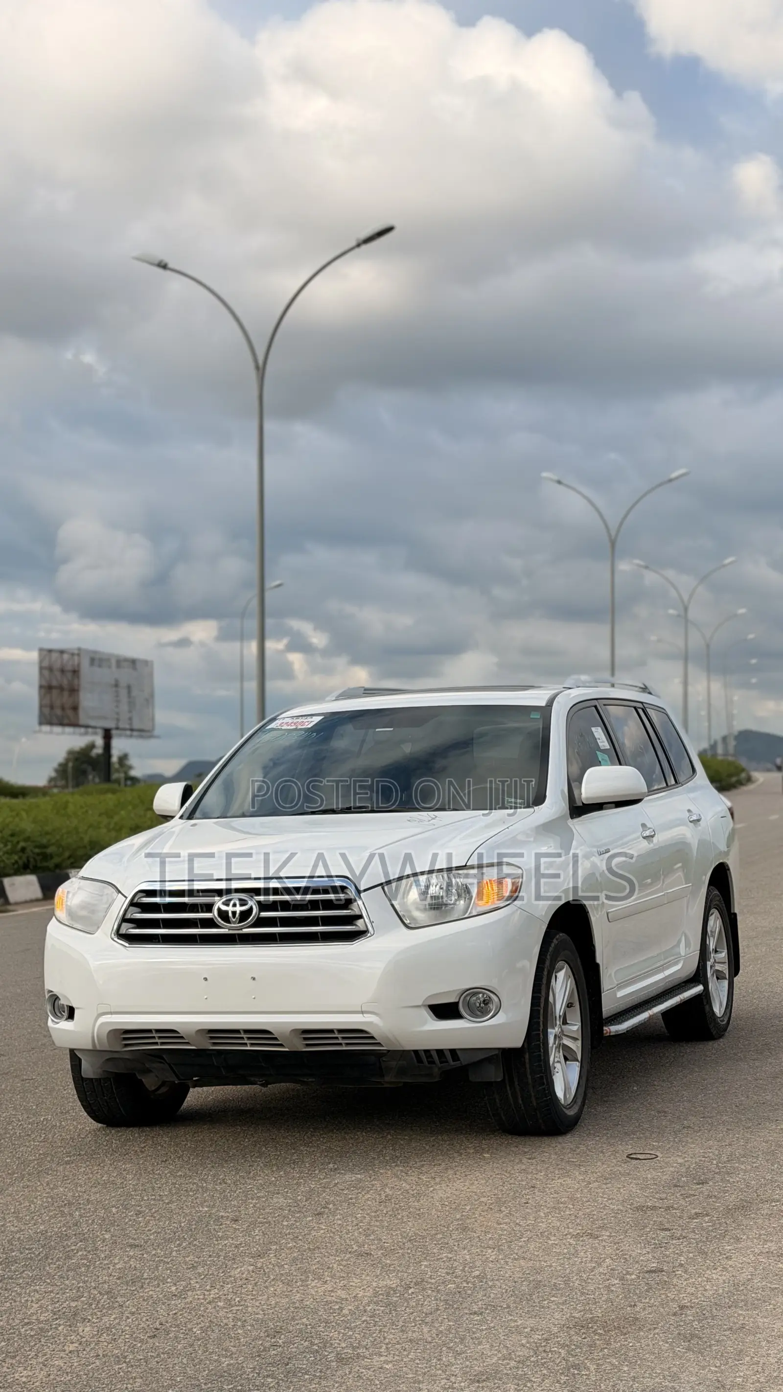 Toyota Highlander Limited 2011 White