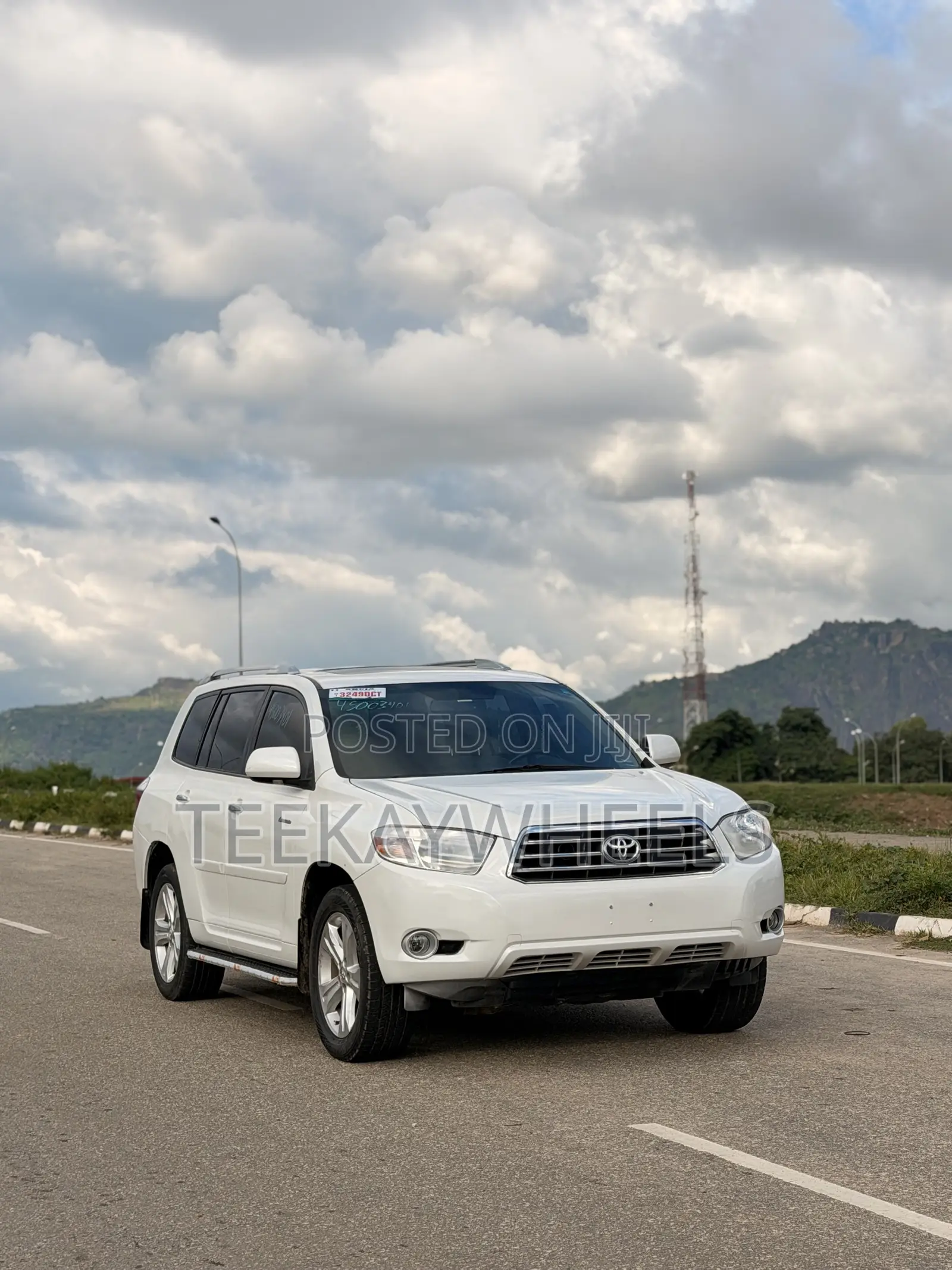 Toyota Highlander Limited 2011 White