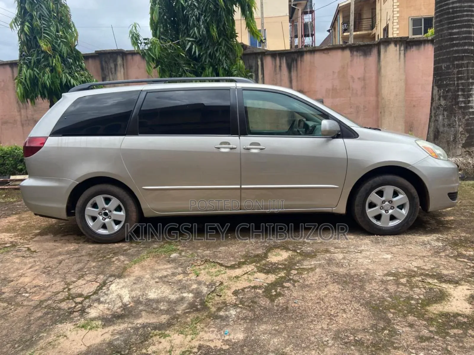 Toyota Sienna 2005 Silver