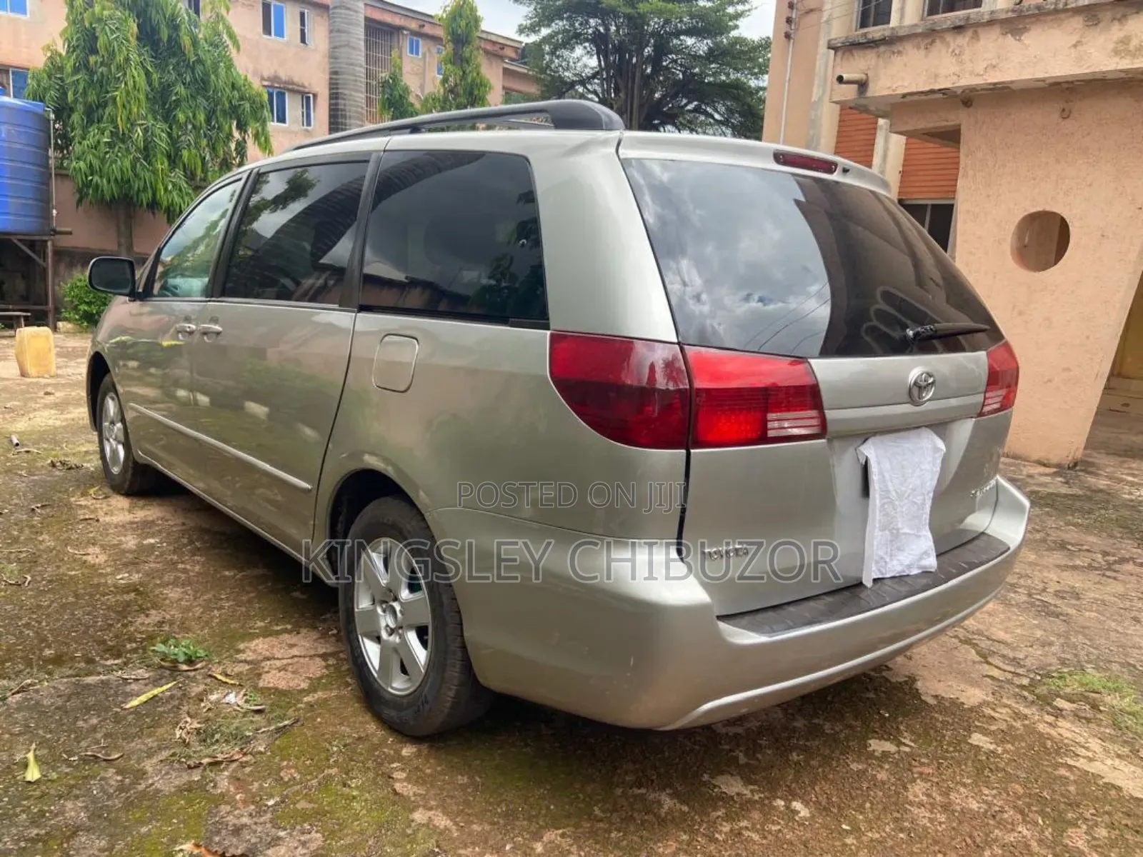 Toyota Sienna 2005 Silver