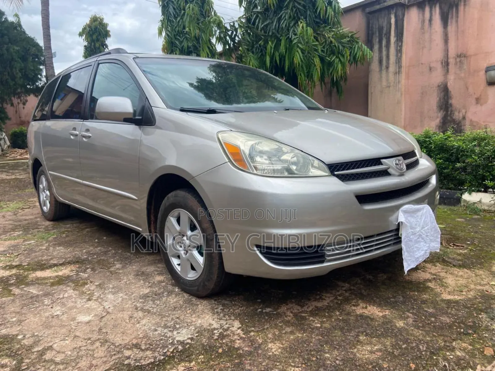 Toyota Sienna 2005 Silver