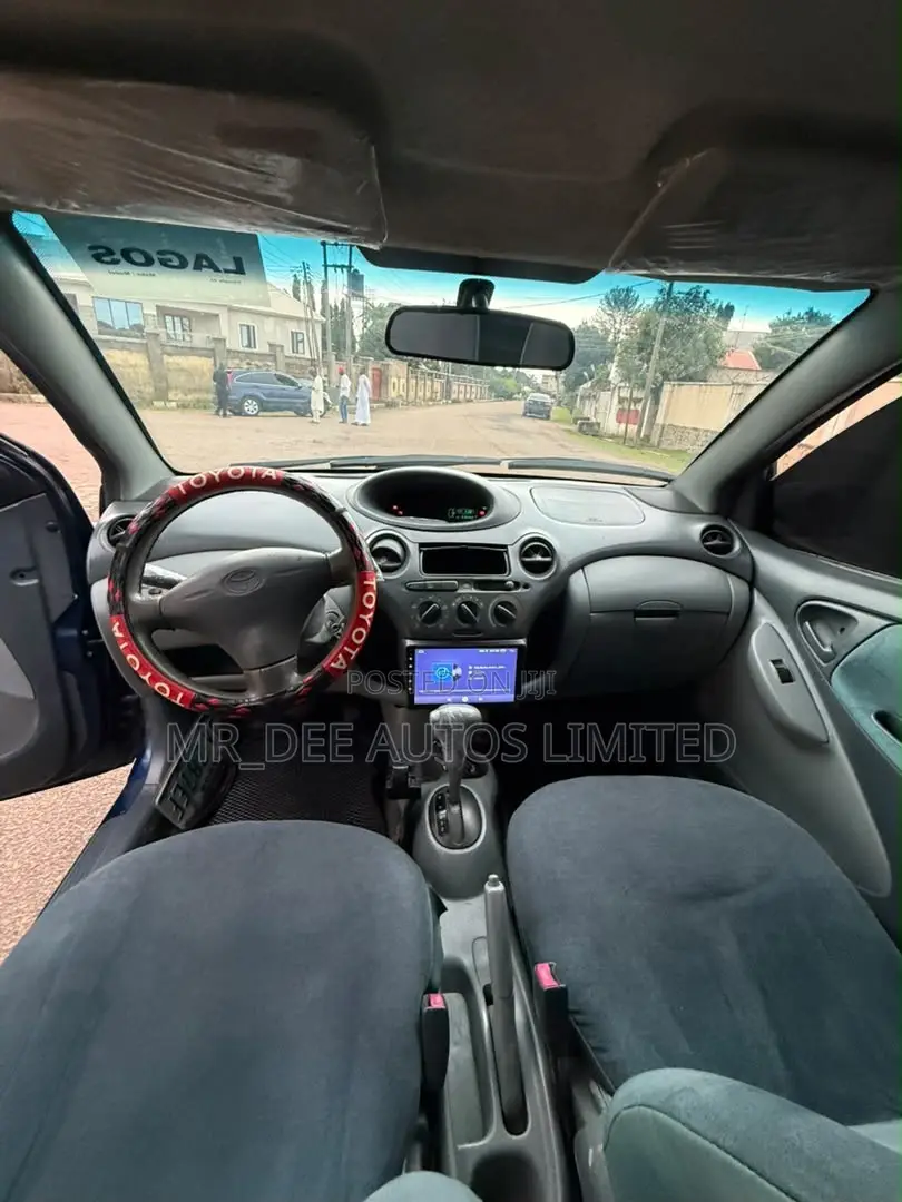 Toyota Yaris 2004 Blue