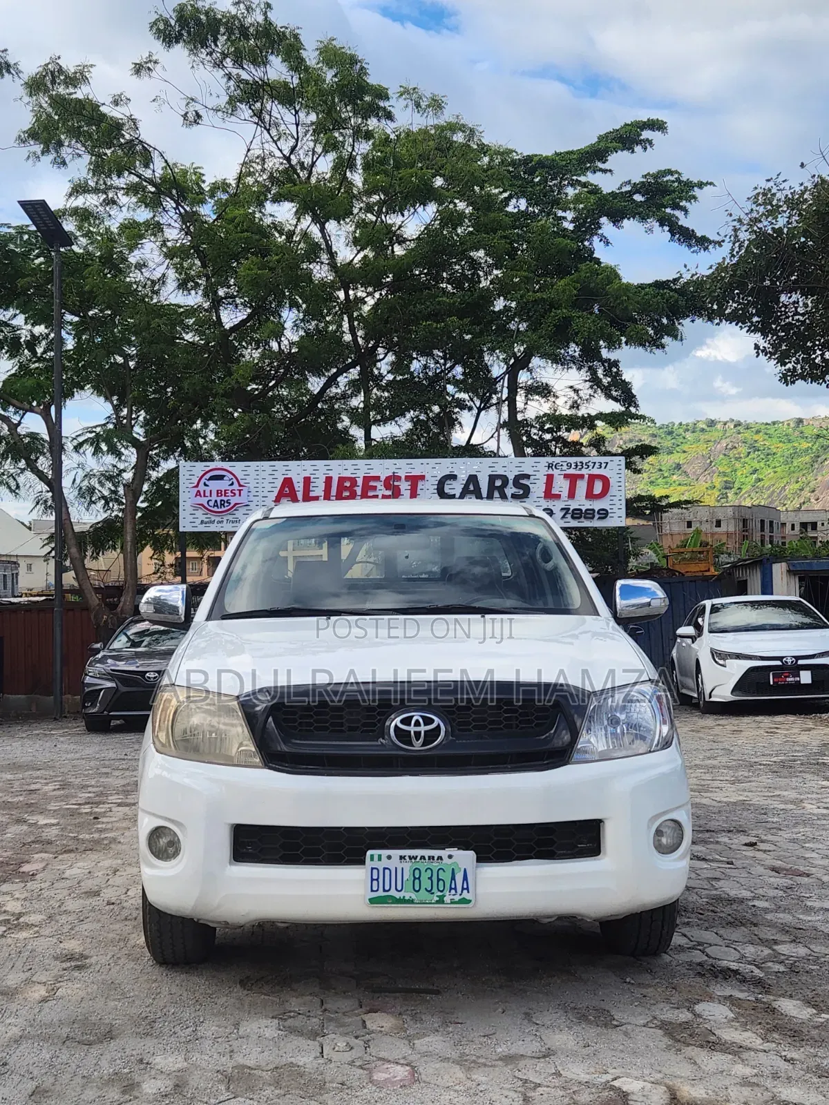 Toyota Hilux 2011 White