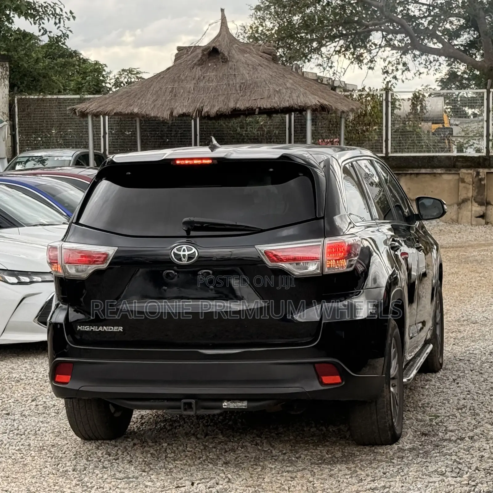 Toyota Highlander LE 4dr SUV AWD (3.5L 6cyl 6A) 2014 Black