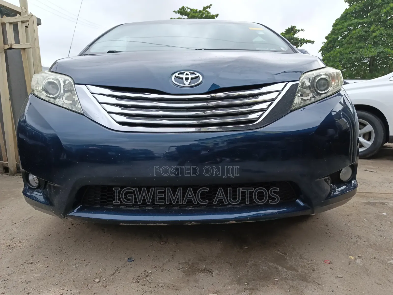 Toyota Sienna XLE 7 Passenger 2011 Blue