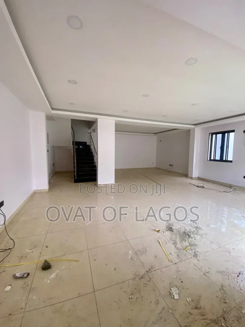 4bdrm Duplex in Abacha Estate for rent